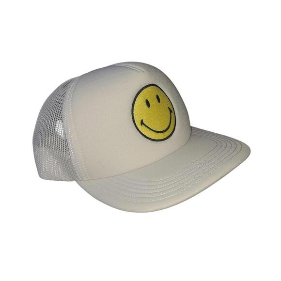 Smiley Face Snapback Hat - Fun & Stylish - Picture 6 of 7